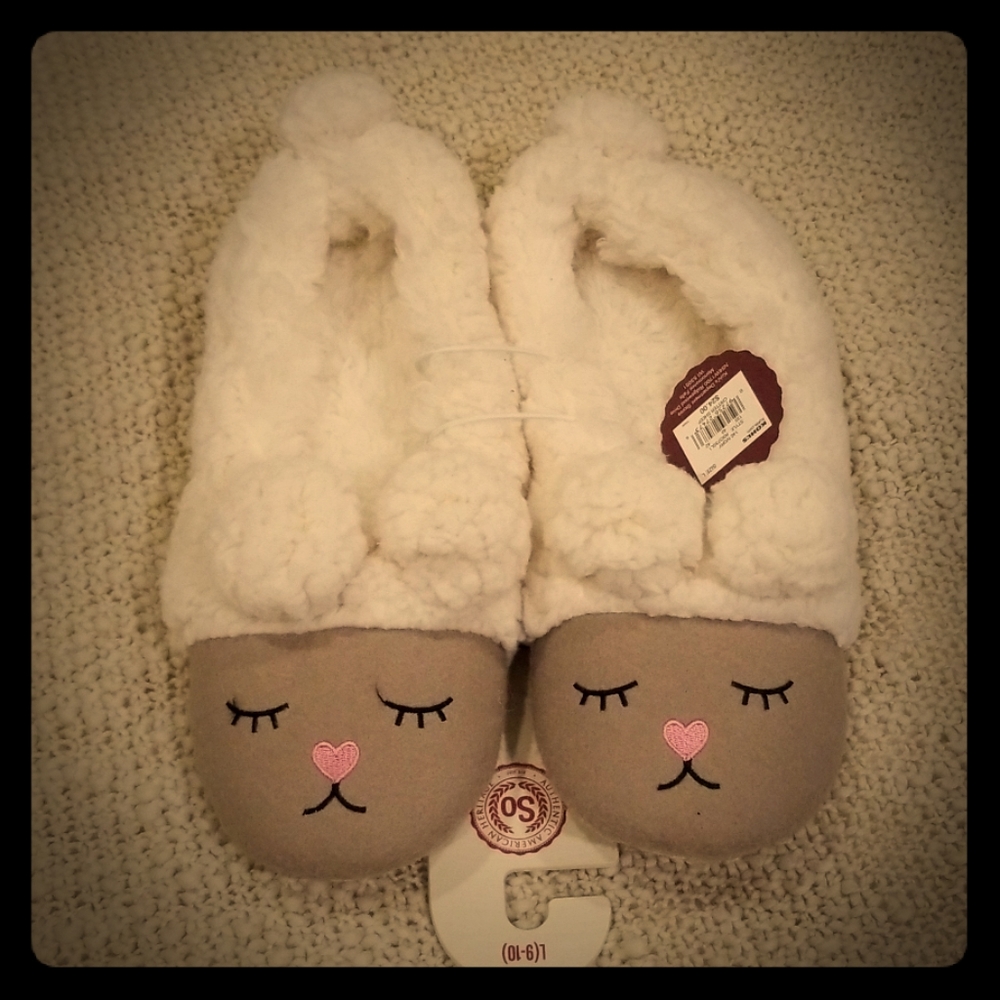 Slippers Cute Sheep Fur SO Soft Fun Animal NWT